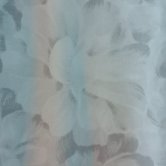 ATHLETA balance pullover white/grey floral print thin sweatshirt - Picture 3 of 9